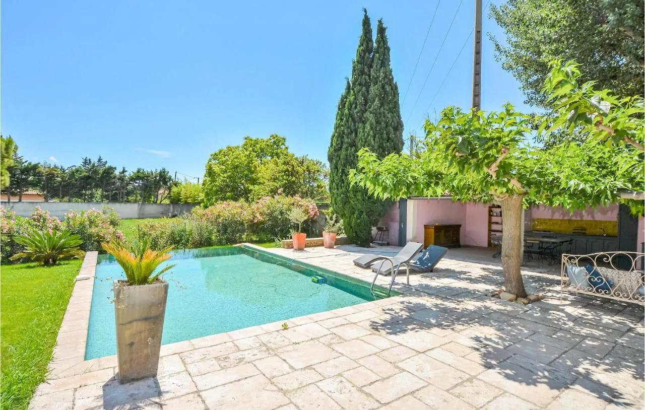Tatil Evi Nice Home In Eyguieres With Wifi Fransa